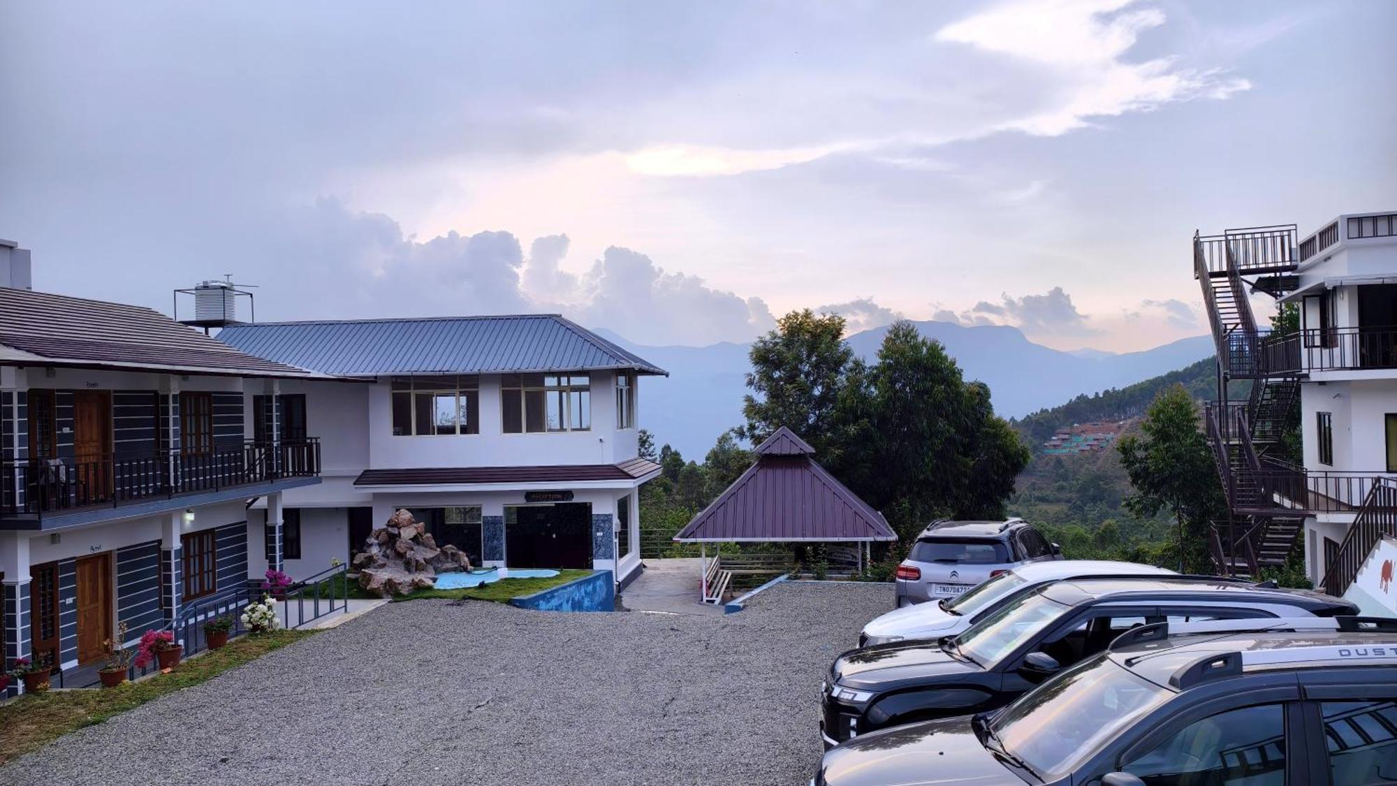 Moon Wings Mountain Resort Kanthalloor 외부 사진